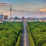 Grüne Landschaft in Berlin – Perfekt für Sommer-Busausflüge