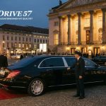 Limousinenservice vor der Staatsoper Unter den Linden in Berlin