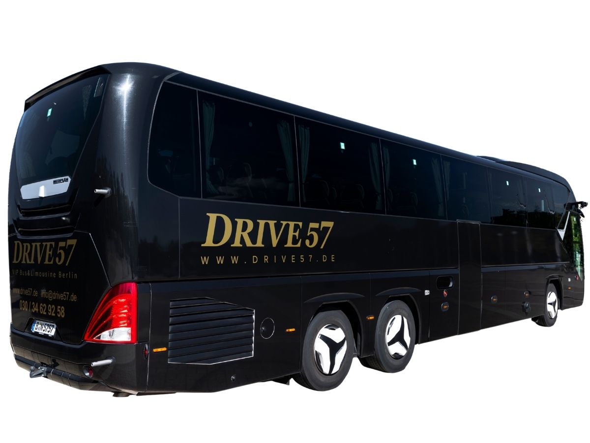 Neoplan Starliner mit 64 Sitzen von Drive 57 Berlin