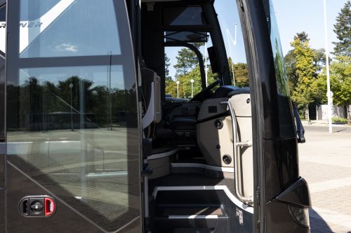 Einstiegstür des Neoplan Starliner