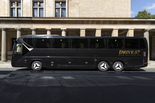 Neoplan Starliner von Drive 57 in Berlin Mitte