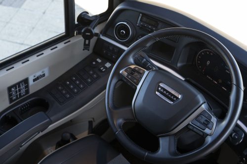 Fahrerarbeitsplatz im Neoplan Starliner